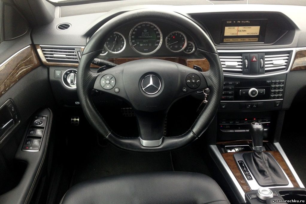 Mercedes-Benz E200, 2011 купить б.у. автомобиль от собственника в рассрочку
