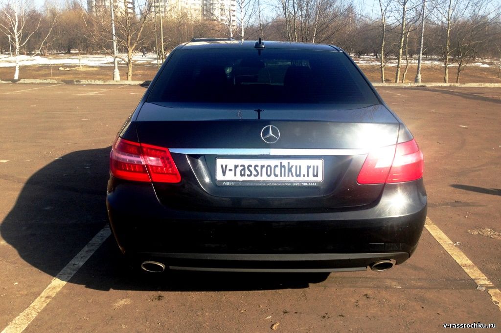 купить Mercedes-Benz E200, 2011 года у частника в Москве